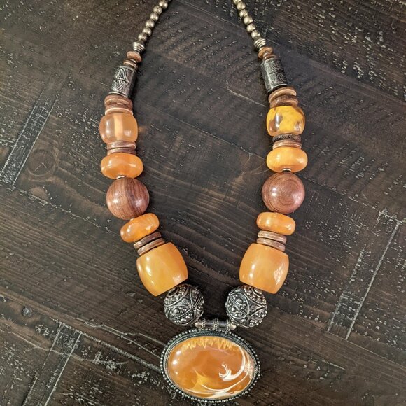 Vintage Amber Resin Wood Beaded Statement Necklace Boho Tribal Jewelry Chunky - Picture 1 of 6